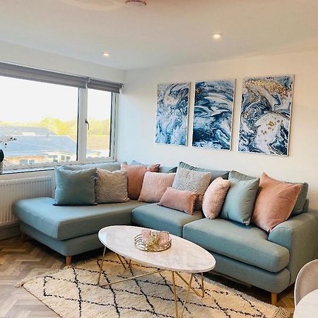 Lees Lookout Holt ,2 Bedroom Luxury Apartment With Private Parking Exterior foto