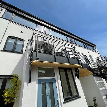 Lees Lookout Holt ,2 Bedroom Luxury Apartment With Private Parking Exterior foto