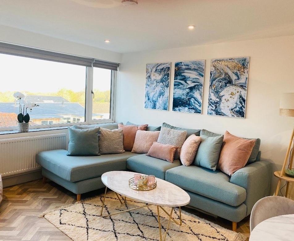 Lees Lookout Holt ,2 Bedroom Luxury Apartment With Private Parking Exterior foto