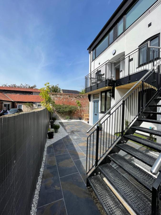 Lees Lookout Holt ,2 Bedroom Luxury Apartment With Private Parking Exterior foto