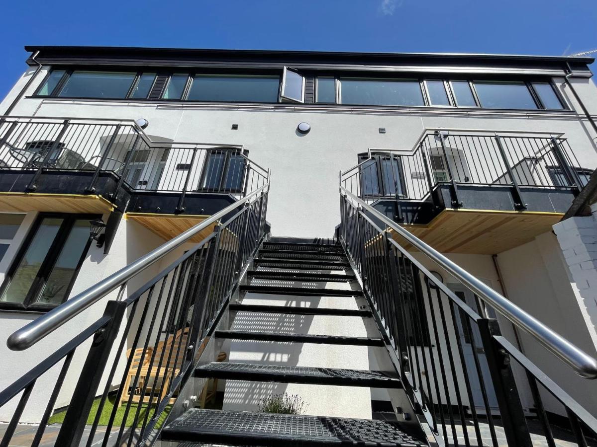 Lees Lookout Holt ,2 Bedroom Luxury Apartment With Private Parking Exterior foto