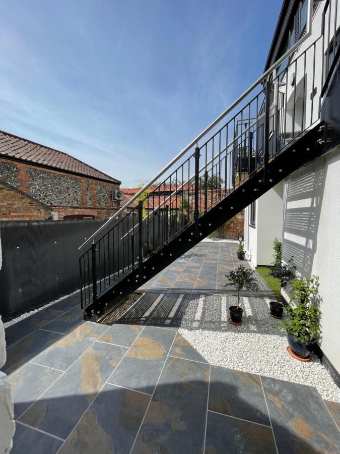 Lees Lookout Holt ,2 Bedroom Luxury Apartment With Private Parking Exterior foto